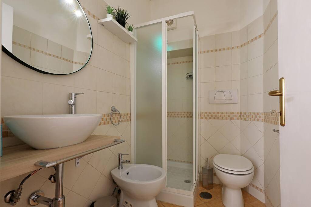 Blu Flamingo Trilussa Apartment Roma Exterior foto